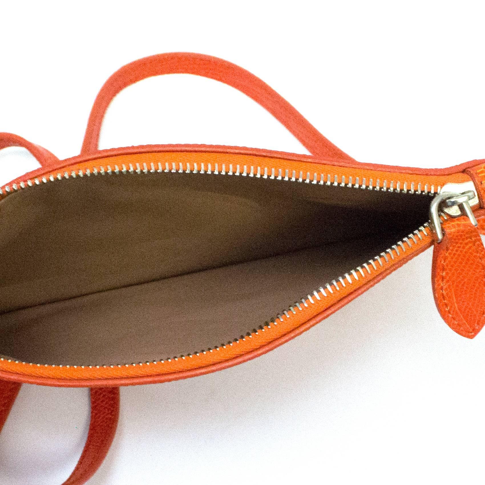 Alaia Orange Laser Cut Shoulder Bag For Sale 3