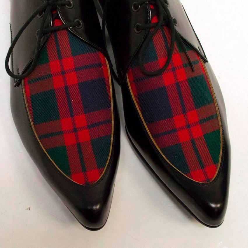 Comme des Garcons Black Leather Pointed Shoes with Red Tartan Detail on Front For Sale 1
