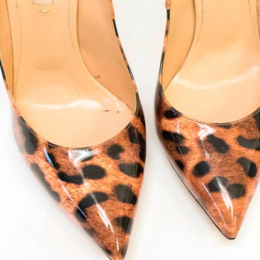 Casadei patent leather pumps in leopard print. They feature a pointed toe and thin black metal stiletto heel. Size 8.5 US.

There are some minor scratches on the heels and the leather, however this does not affect the overall look of the item as