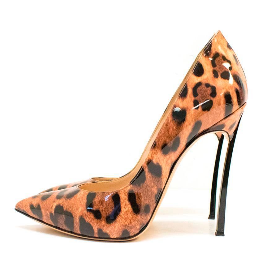 Casadei Patent Leather Leopard Print Pumps In Good Condition For Sale In London, GB