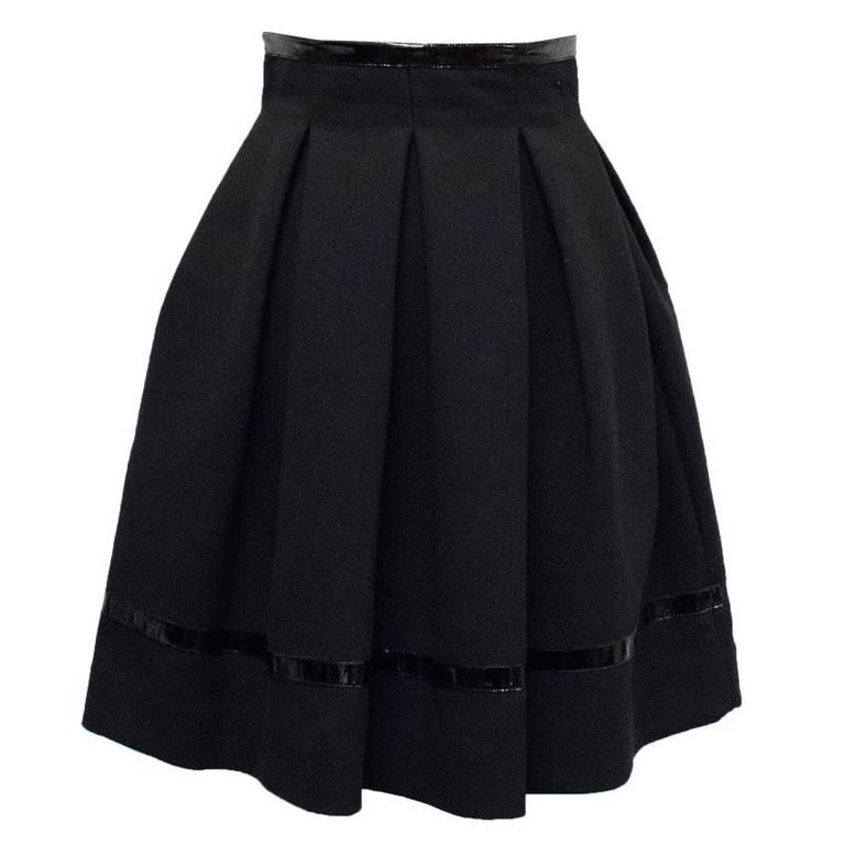 Tamara Mellon Black Patent Leather Trim Pleated Skirt For Sale at 1stDibs