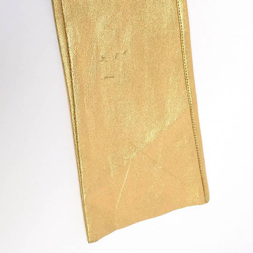 Jitrois Gold Leather Leggings. Very minor mark the bottom that is barely visible when worn.

 Made in France. 

Never worn, without tags 9.5/10. 

This item belongs to Caroline Stanbury from 'Ladies of London'.

Approximate measurements: 
Waist:32cm