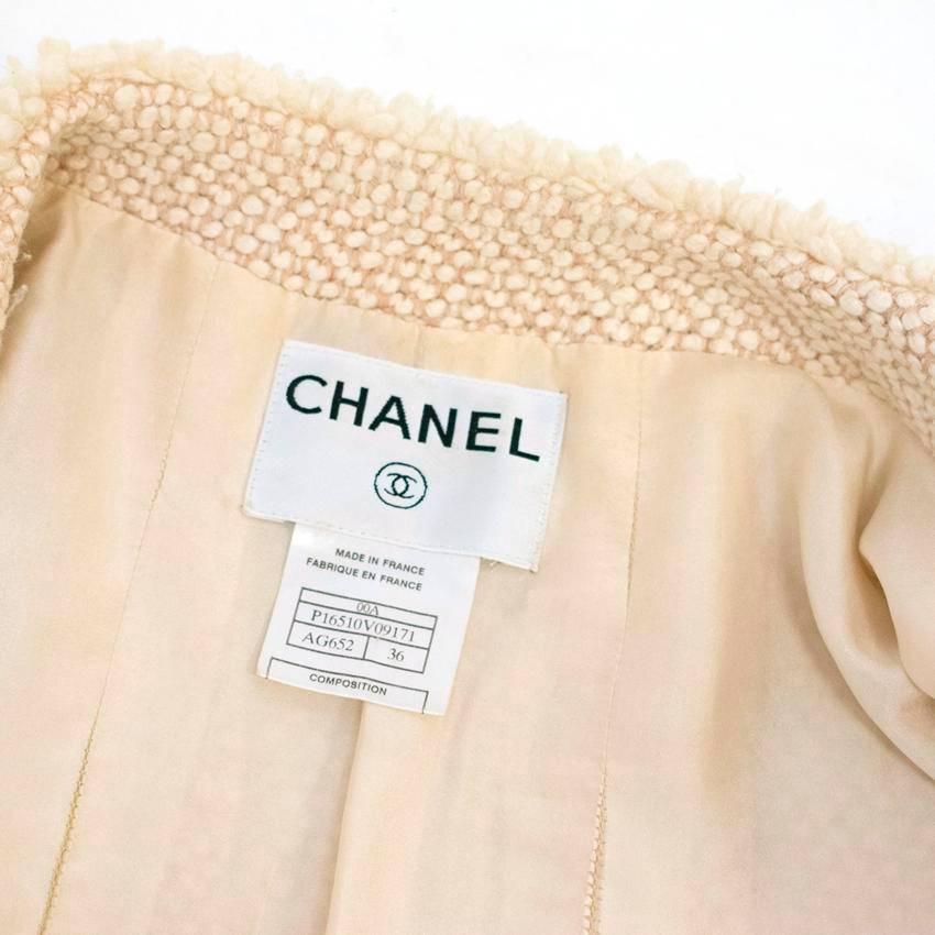 Women's Chanel Beige Wool and Silk Tweed Coat For Sale