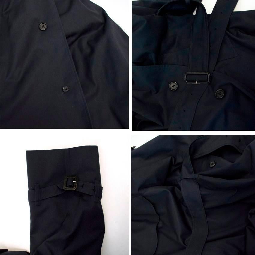 Burberry Vintage Navy Blue Mens Long Trench Coat In Good Condition For Sale In London, GB