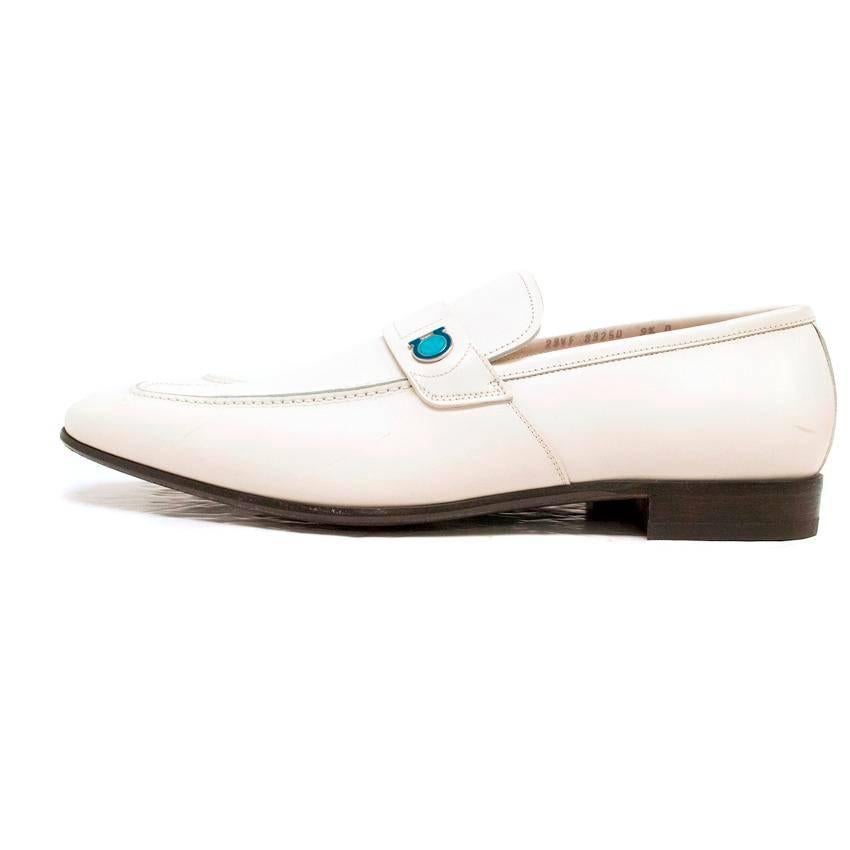 Salvatore Ferragamo White Leather Loafers In New Condition For Sale In London, GB