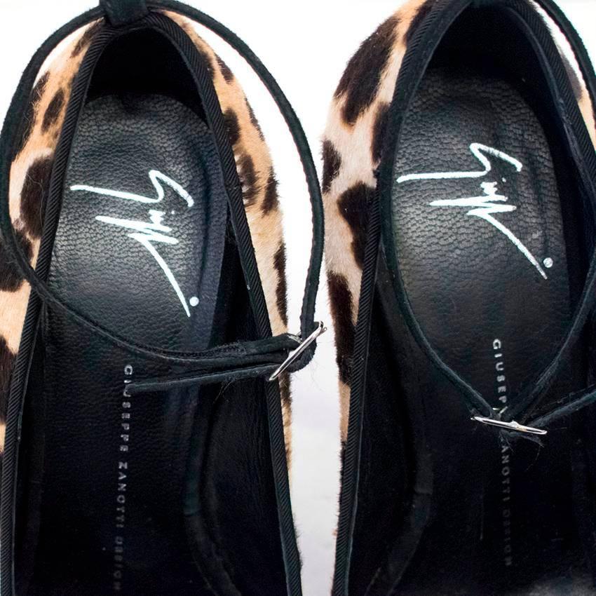  Giuseppe Zanotti Pony Hair Leopard Print Pumps  In Good Condition For Sale In London, GB