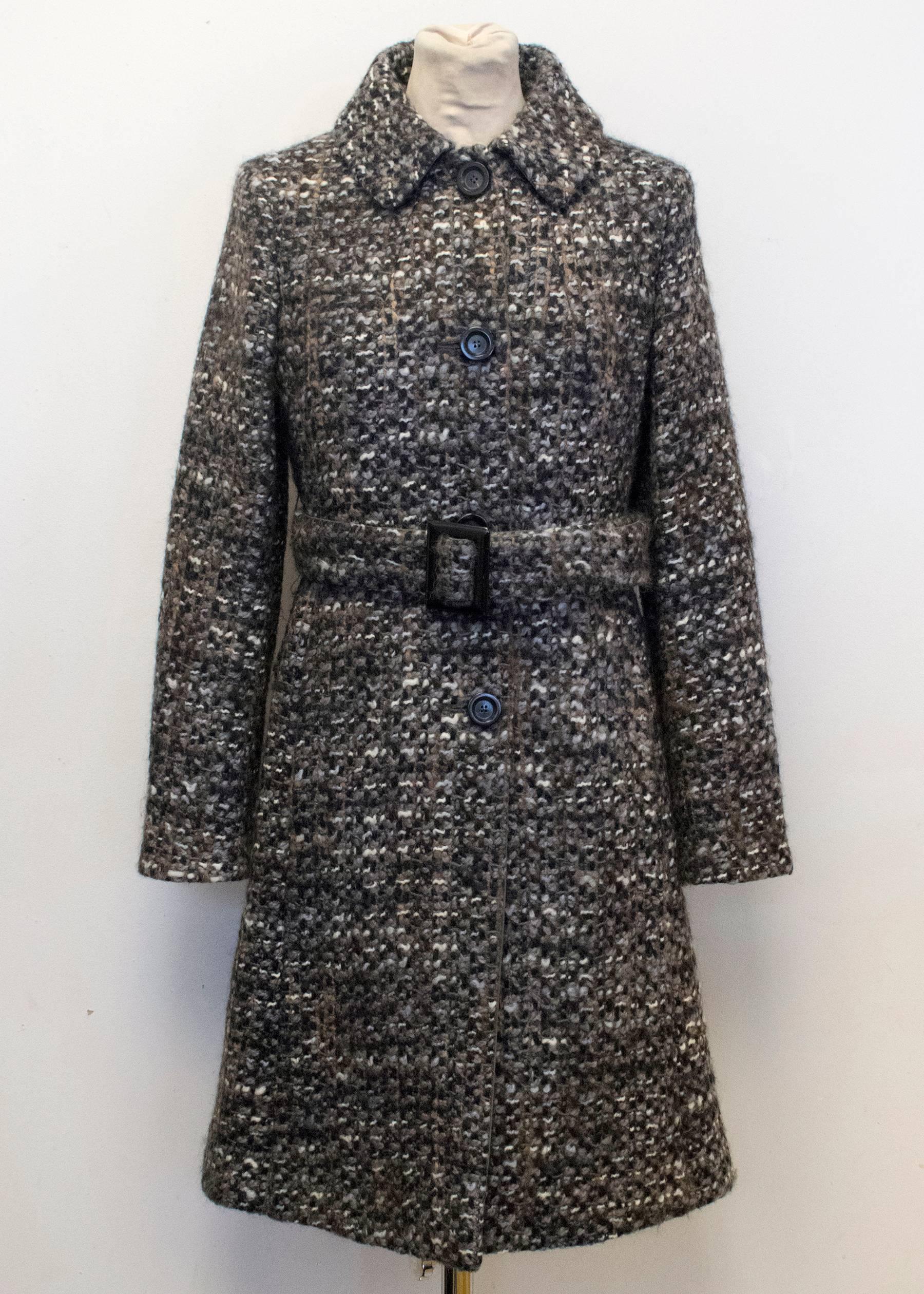 Max Mara Studio Tweed Single Breasted Wool Coat with Belt For Sale 4