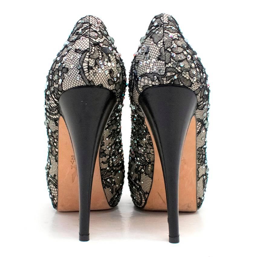 Gina Lace Platform Pumps With Diamantes In Excellent Condition For Sale In London, GB