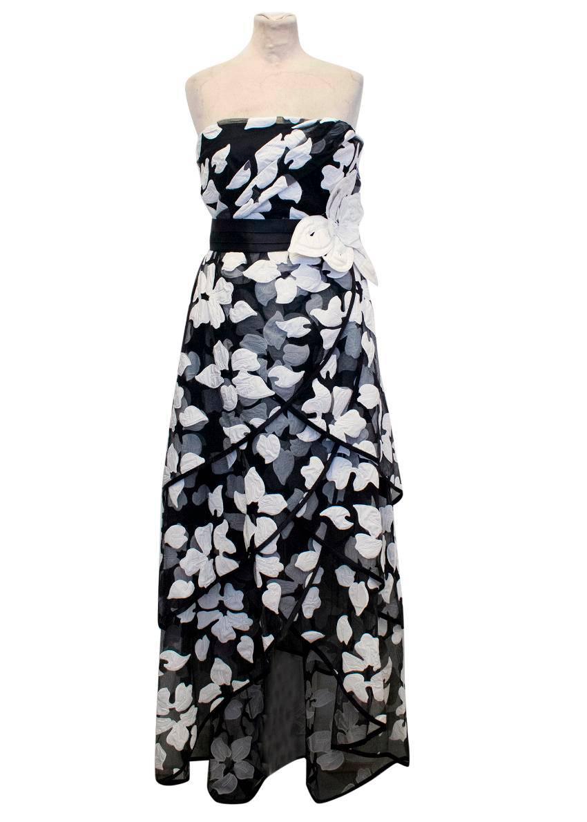 Marc Jacobs Black and White Gown with Applique Flowers  For Sale 2