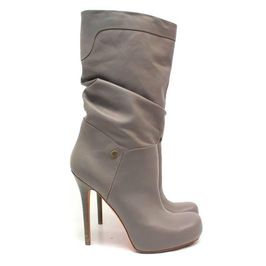 Alexander McQueen Grey Leather Heeled Boots In Excellent Condition For Sale In London, GB
