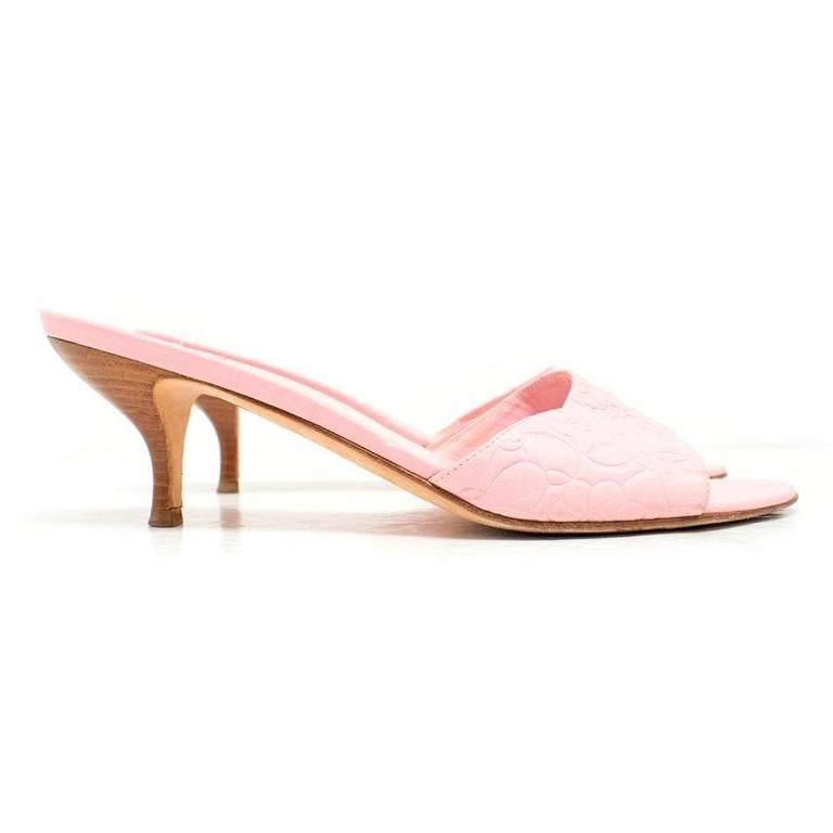 chanel pink flower sandals
