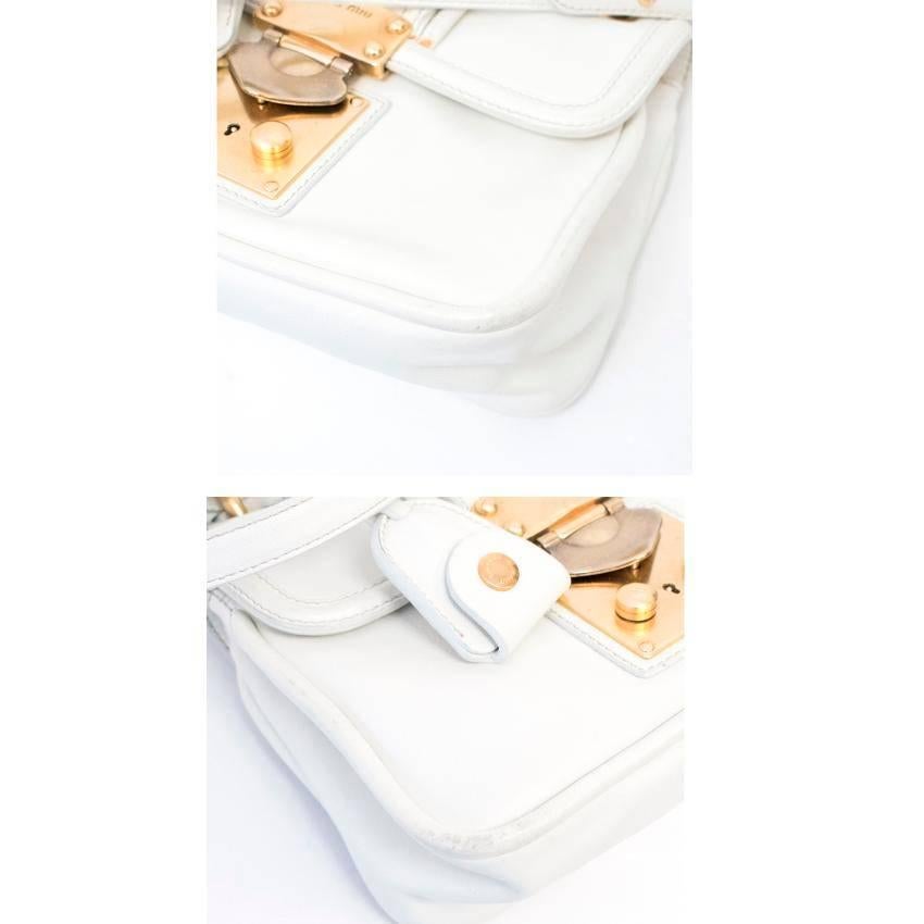 Miu Miu White Cross Body Bag In Good Condition For Sale In London, GB