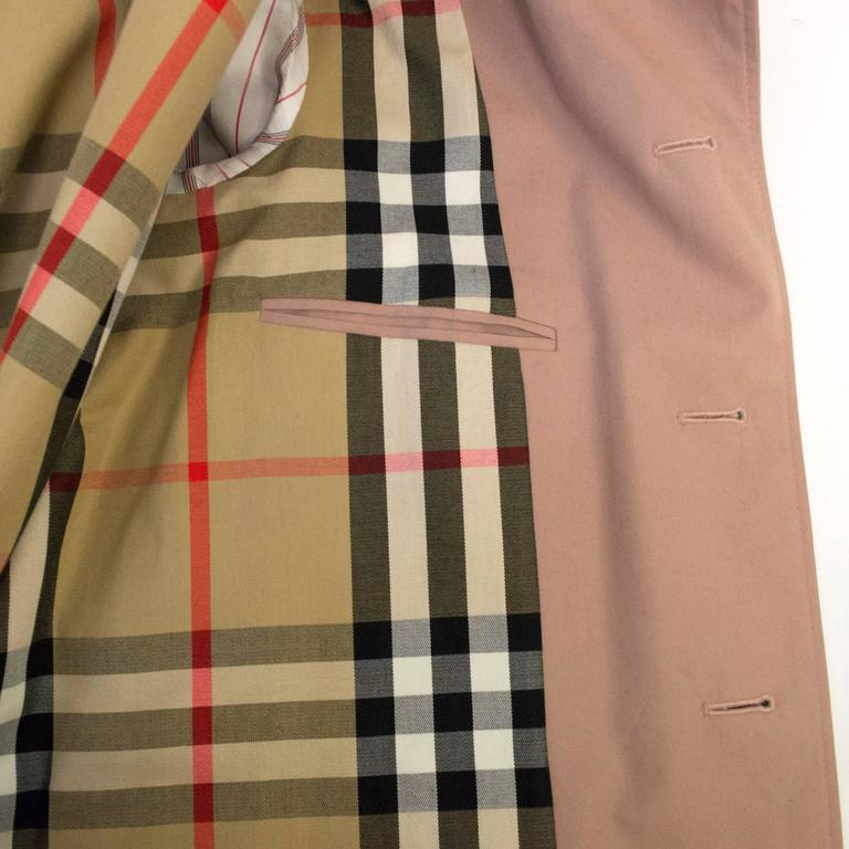 Burberry Dusty Pink Men's Trench Coat For Sale at 1stDibs