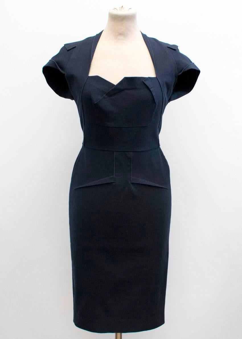 Roland Mouret Ezra navy dress in a stretch cotton fitted style featuring a square neckline and cap sleeves in a midi length. Fastens with an exposed centre back zip. 96% Cotton 4% Elastane

Size label: UK10, US6, FR38, IT42, D36

New without tags.