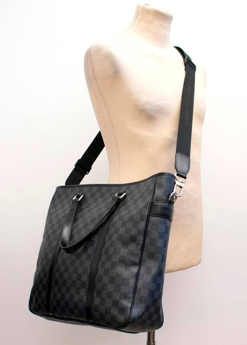 Louis Vuitton Men's Damier Graphite Bag For Sale 3