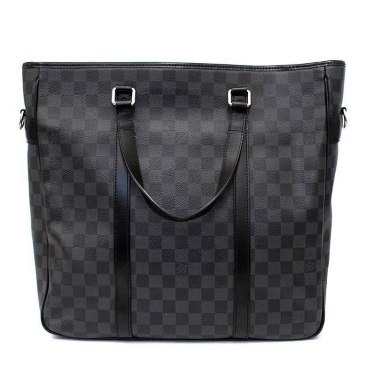Louis Vuitton Men&#39;s Damier Graphite Bag For Sale at 1stdibs