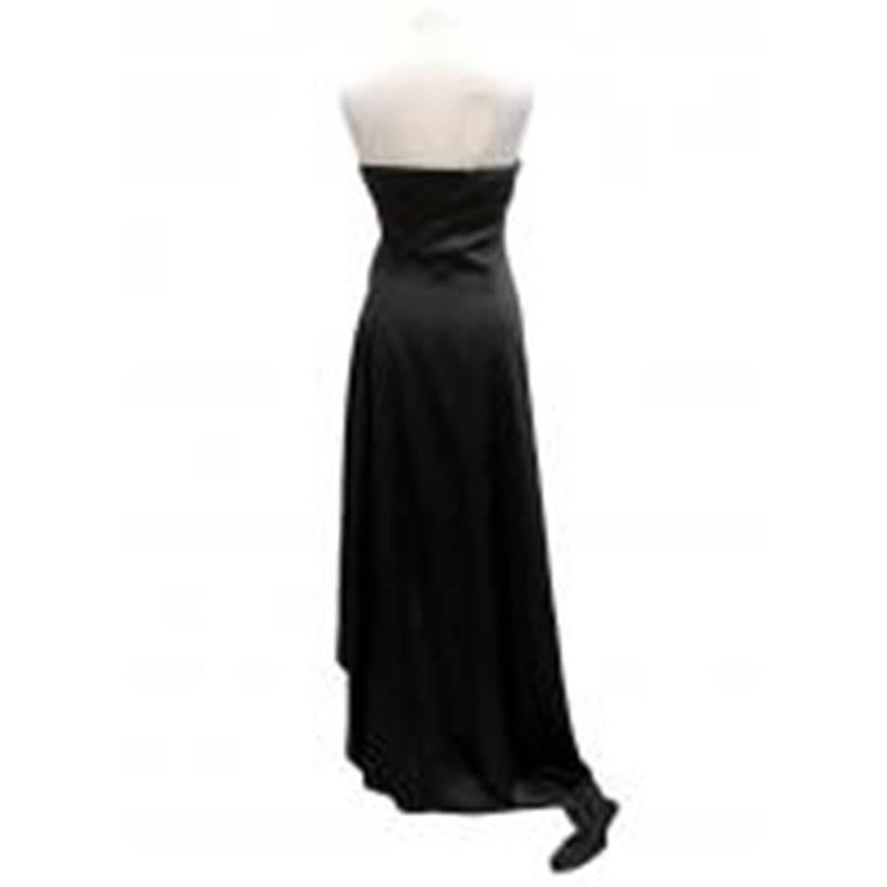 Floor-length strapless gown featuring slit and asymmetrical hem.

Condition: 9/10 

Size: S. US6, IT40, FR38
Approx: Bust: 38 Cm Waist: 41 Cm Length: 160 Cm

* Please note, these items are pre-owned and may show signs of being stored even when