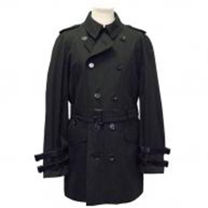 Burberry black double breasted trench coat. Leather trim sleeve detail, with waist belt. Lined with Burberry's signature checked pattern.

Size: XXL. EU54
Measurements: Approx. Length: 95cm Chest: 55cm Sleeve: 96cm

Condition: 9/10

* Please note,