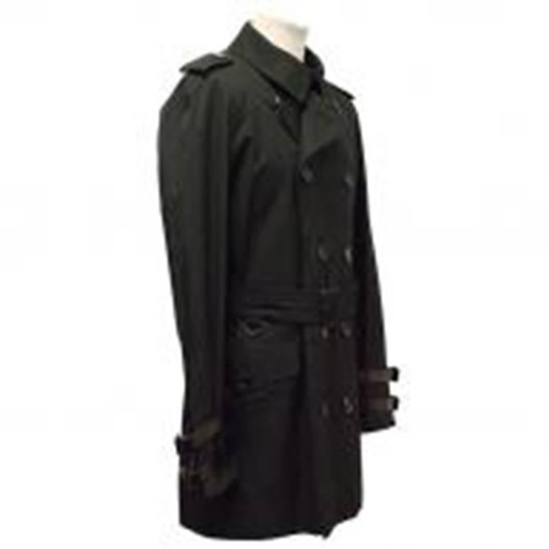 Burberry Black Trench Coat In Excellent Condition For Sale In London, GB