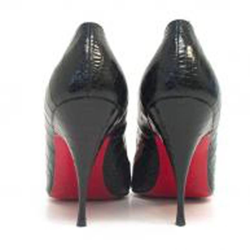 Christian Louboutin Black Crocodile Pumps In Good Condition For Sale In London, GB