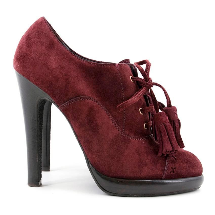 Yves Saint Laurent Burgundy Chelsea Lace Up Booties In New Condition For Sale In London, GB