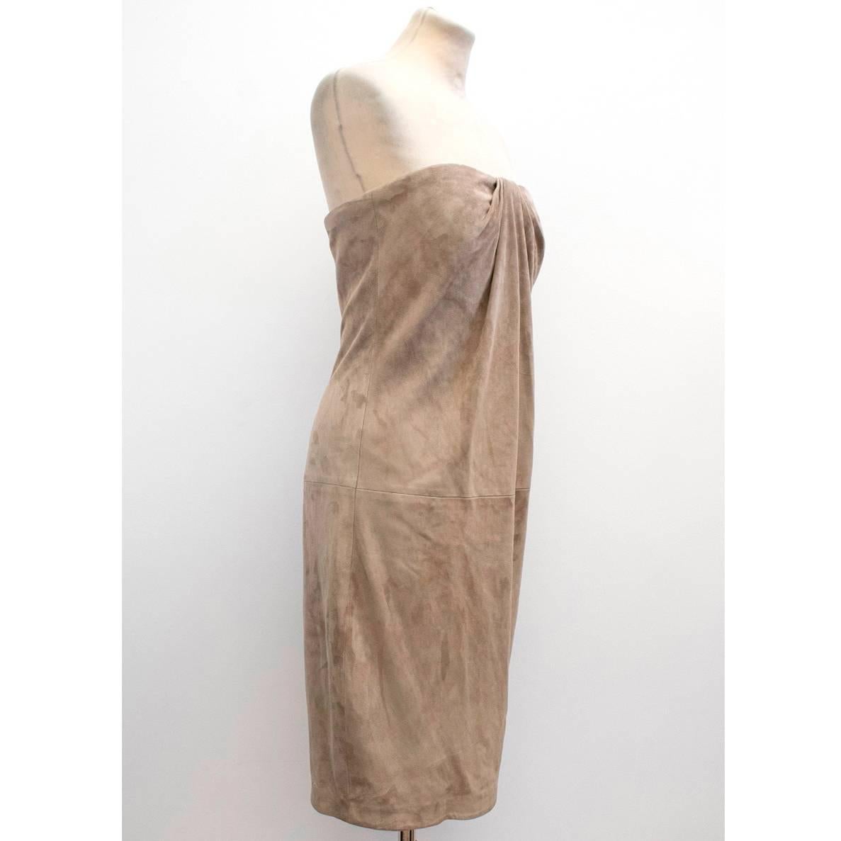 Ralph Lauren taupe suede strapless dress in a knee-length style with gathered detail at the bust. Lined with silk and fastens with a back zip. 

Condition: 10/10

Measurements are taken laying flat, seam to seam. 
Approx.
Bust: 39 cm
Waist: