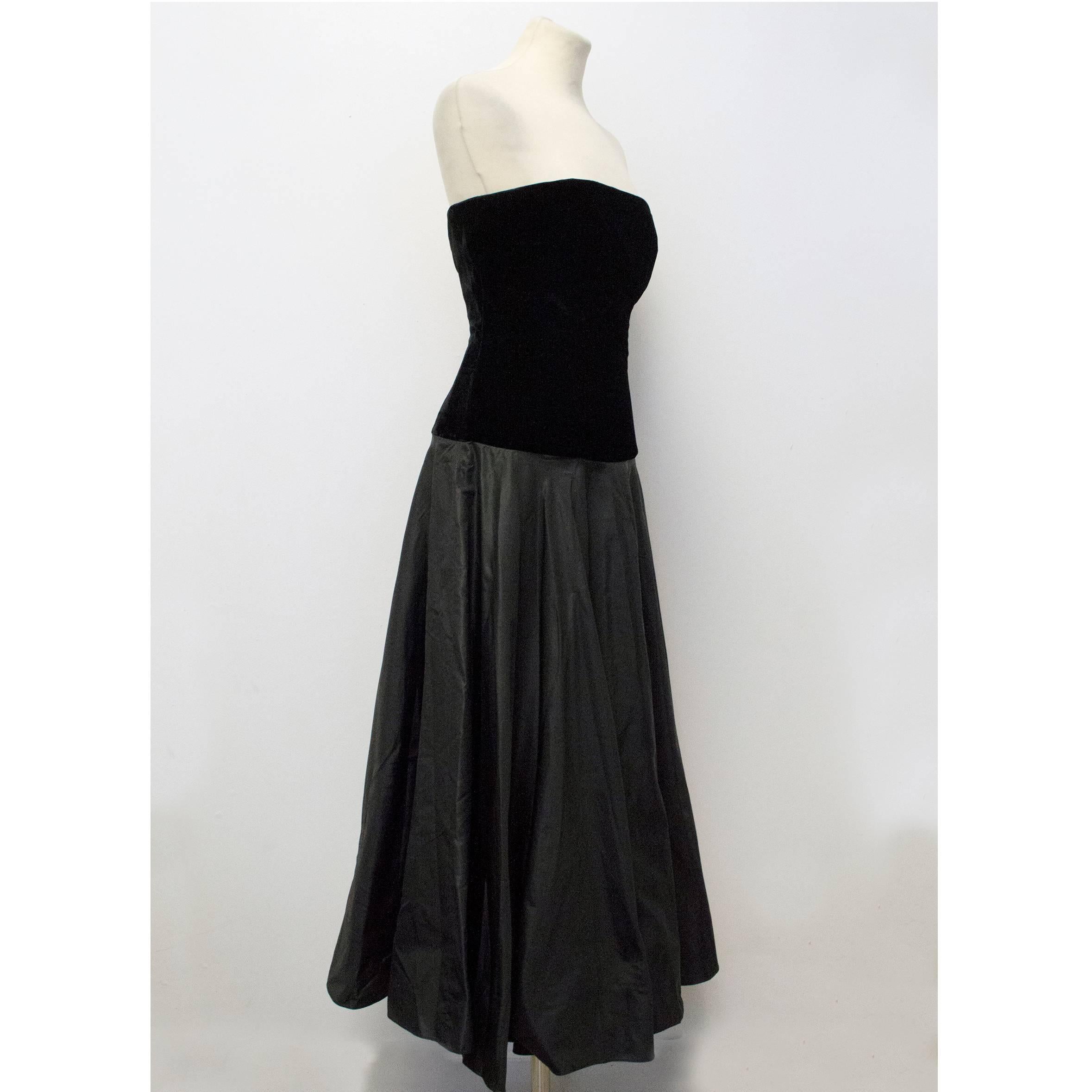 Ralph Lauren Black Strapless Gown - Size US4 For Sale 2