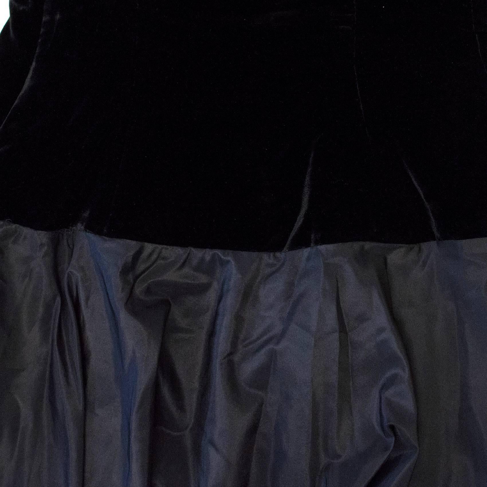 Ralph Lauren Black Strapless Gown - Size US4 For Sale 1