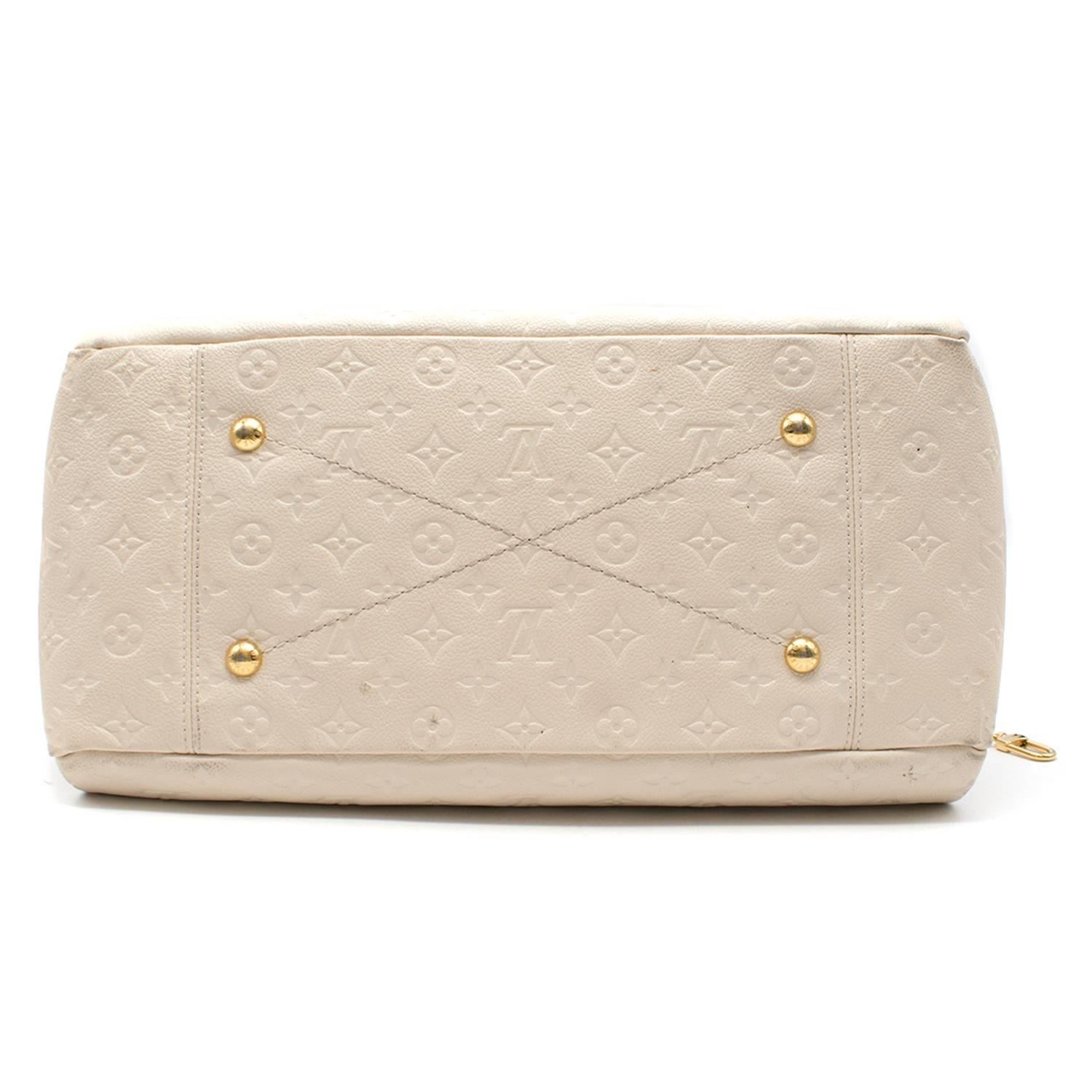 Louis Vuitton White Monogram Leather Hobo Bag  For Sale 1