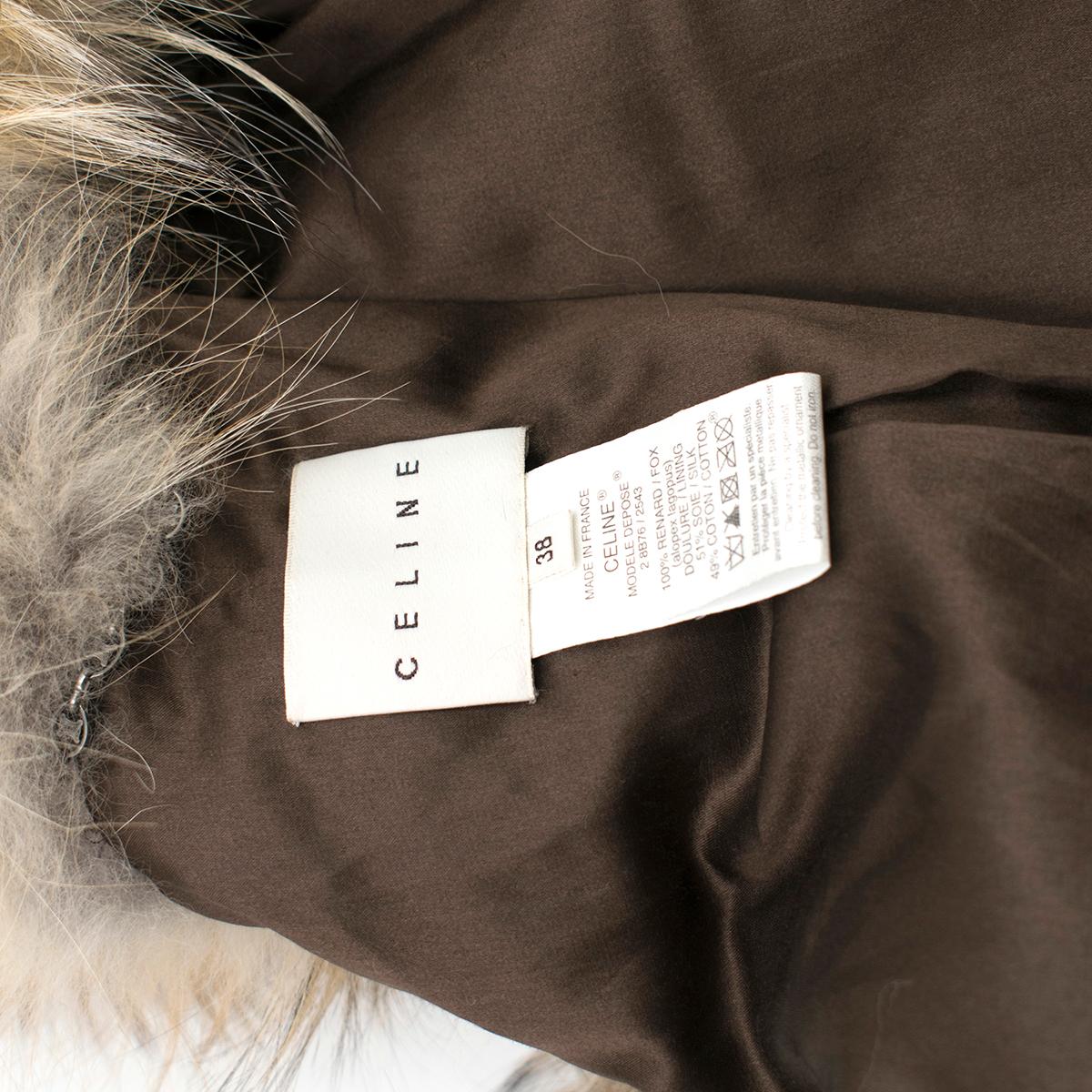 Celine Fox Fur Coat Size 6 In Excellent Condition For Sale In London, GB