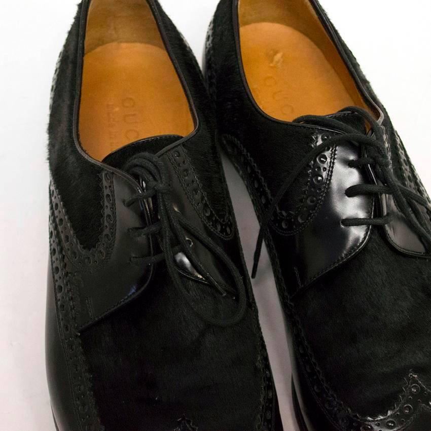 Gucci Black Leather and Pony Hair Brogues For Sale 1