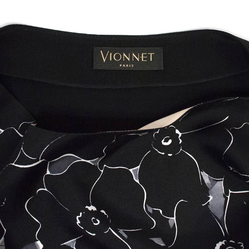 Vionnet Sleeveless Top with White and Silver Prints In Good Condition For Sale In London, GB