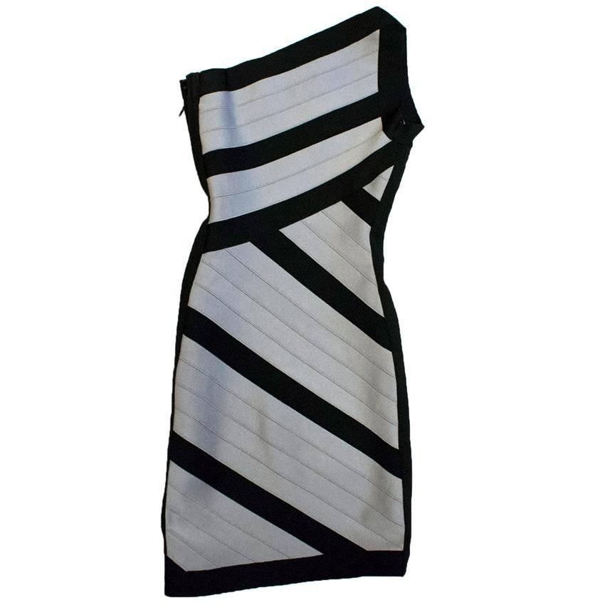 Herve Leger Black and Grey One Shoulder Body-Con Dress For Sale 1