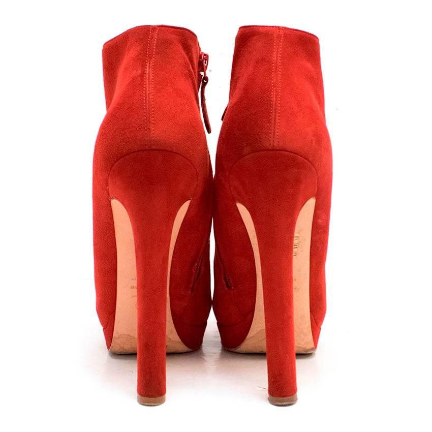 Alexander McQueen Red Suede High-Heeled Ankle Boots In Good Condition For Sale In London, GB