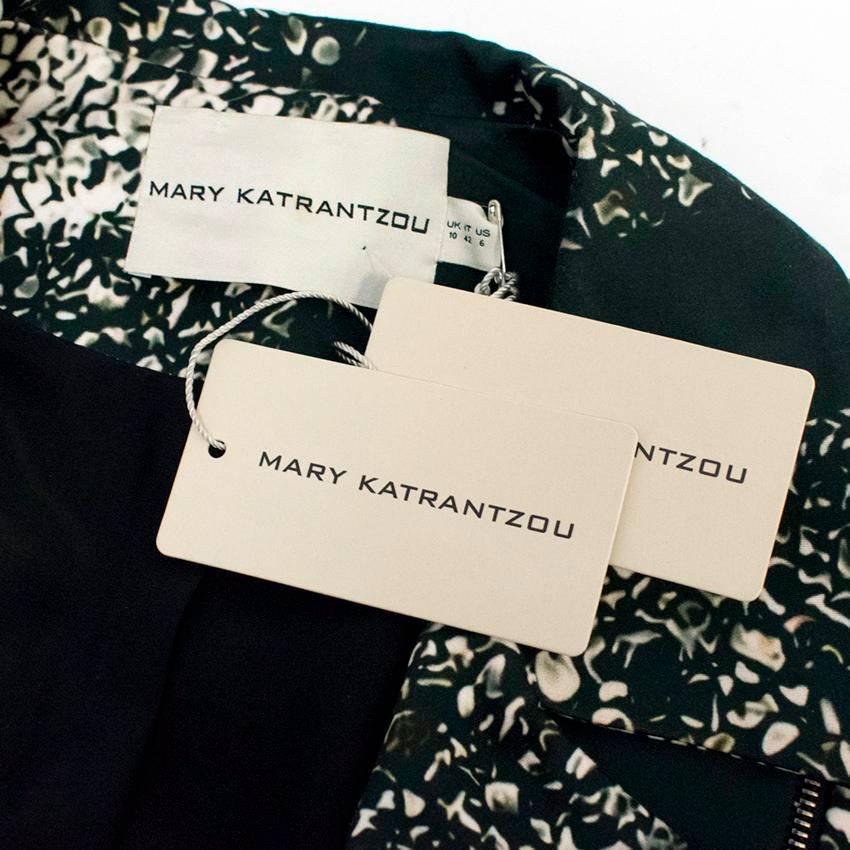 Mary Katrantzou Black and Cream Print Jacket - Size US 6 For Sale 4