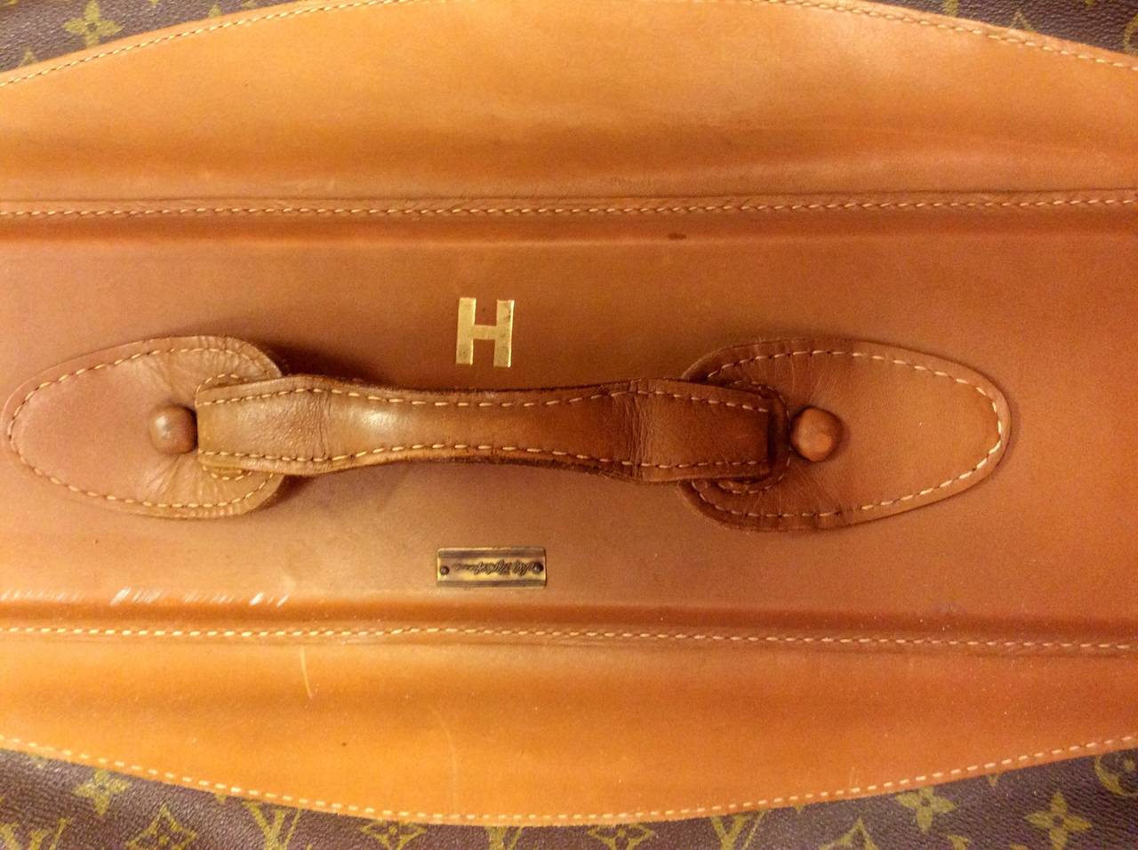 Vintage Louis Vuitton Large Monogram Garment Travel Bag for Saks Fifth Ave In Fair Condition For Sale In Lake Park, FL