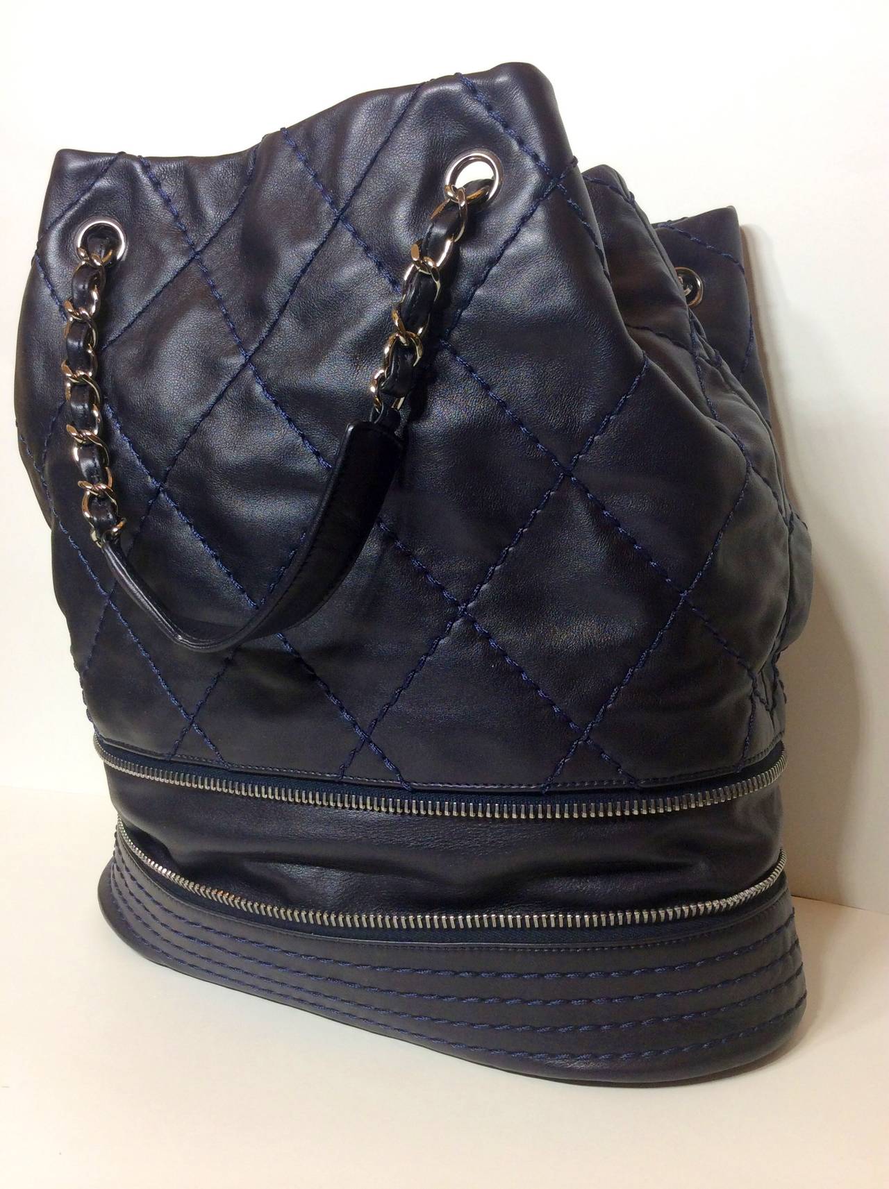 Women's Chanel Navy Quilted Lambskin Expandable Tote For Sale