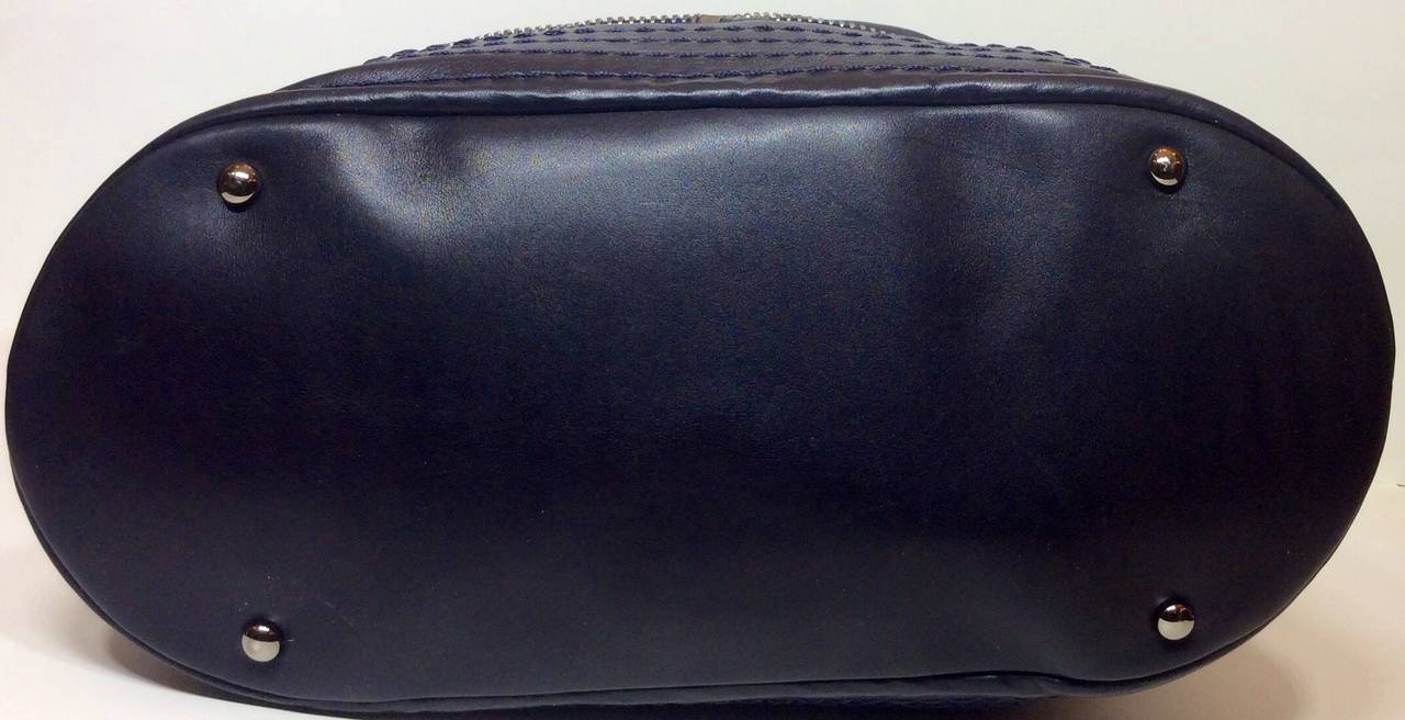 Chanel Navy Quilted Lambskin Expandable Tote For Sale 1