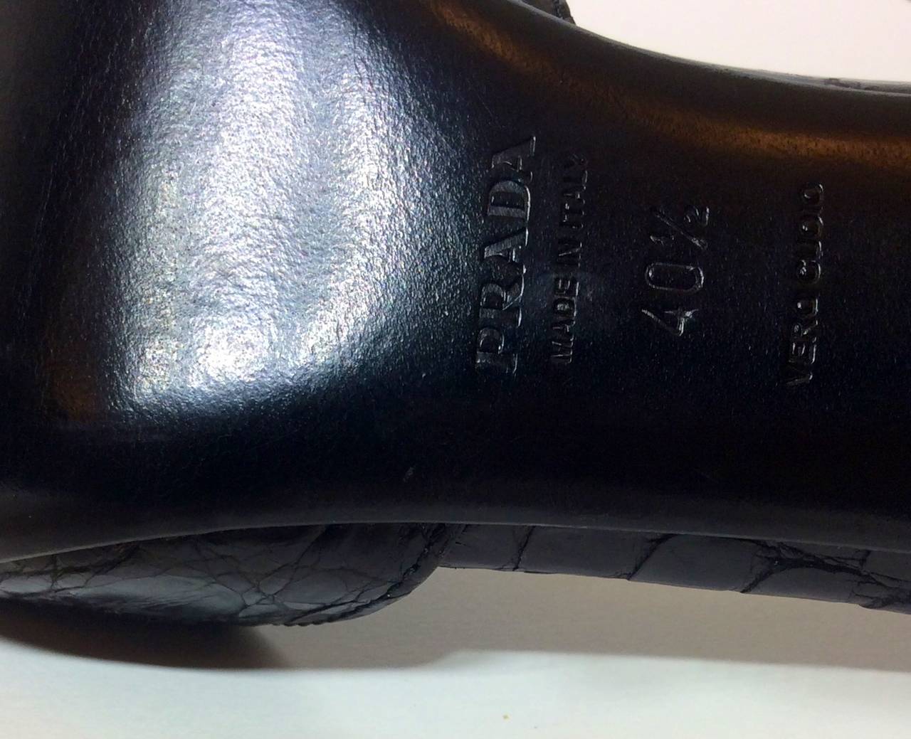 Prada Crocodile Black Pointy Pump 40 1/2 For Sale 2