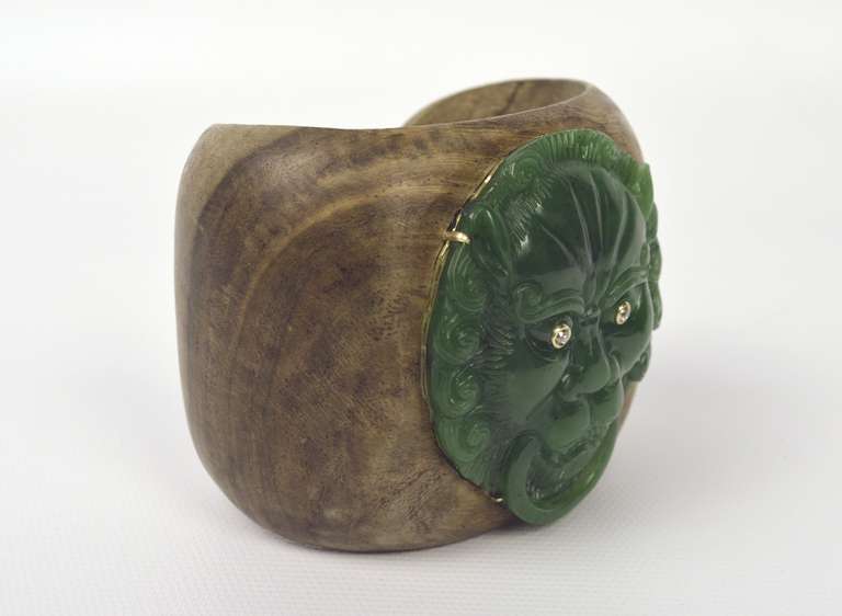 Teak Wood Cuff with Jade and Diamond Center In Excellent Condition In Lake Park, FL