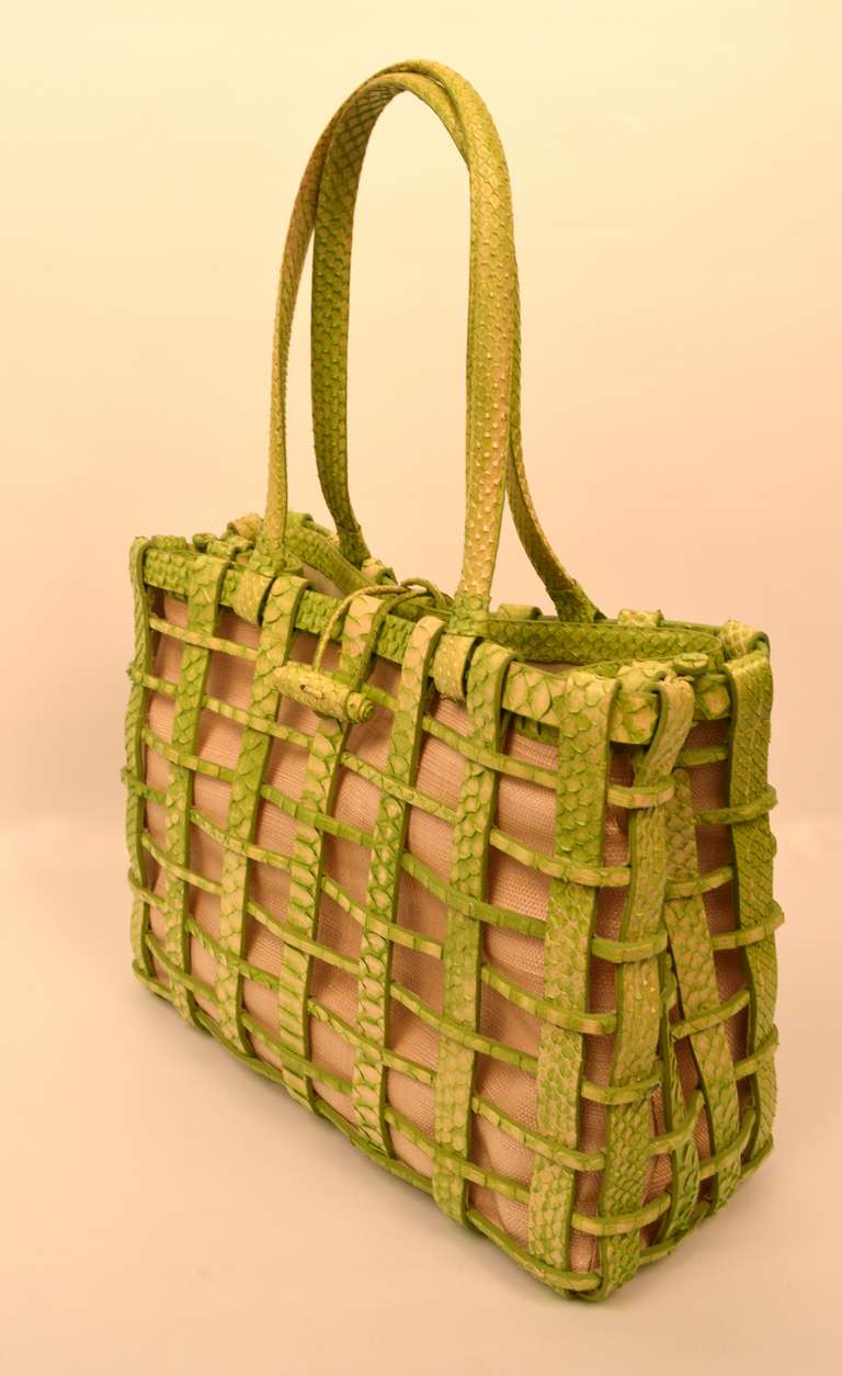 Nancy Gonzales Green Python Open Weave Purse In New Condition In Lake Park, FL