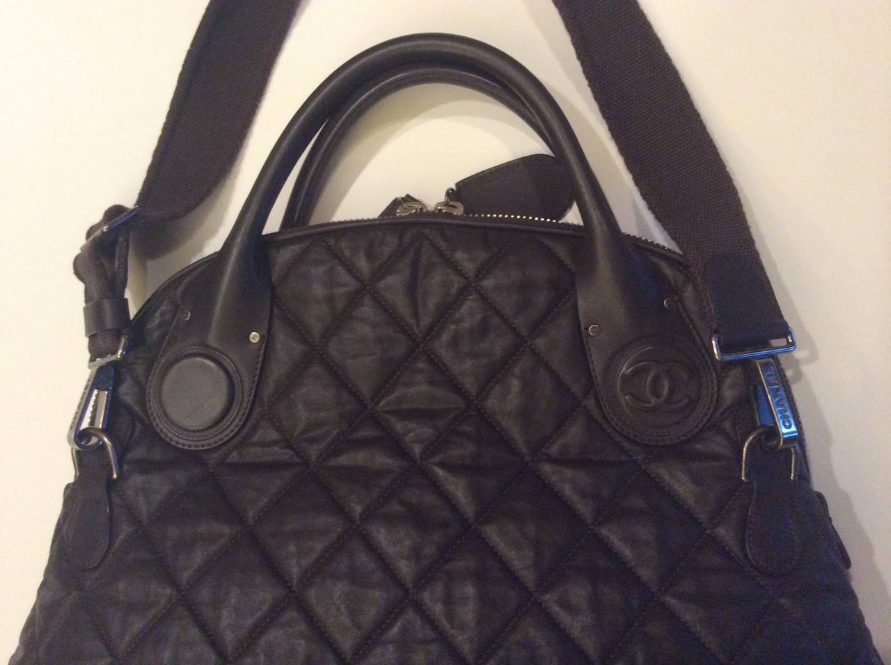 2014 Chanel Cocoon Chocolate Brown Leather Large Tote Crossbody Handbag In Excellent Condition In Lake Park, FL