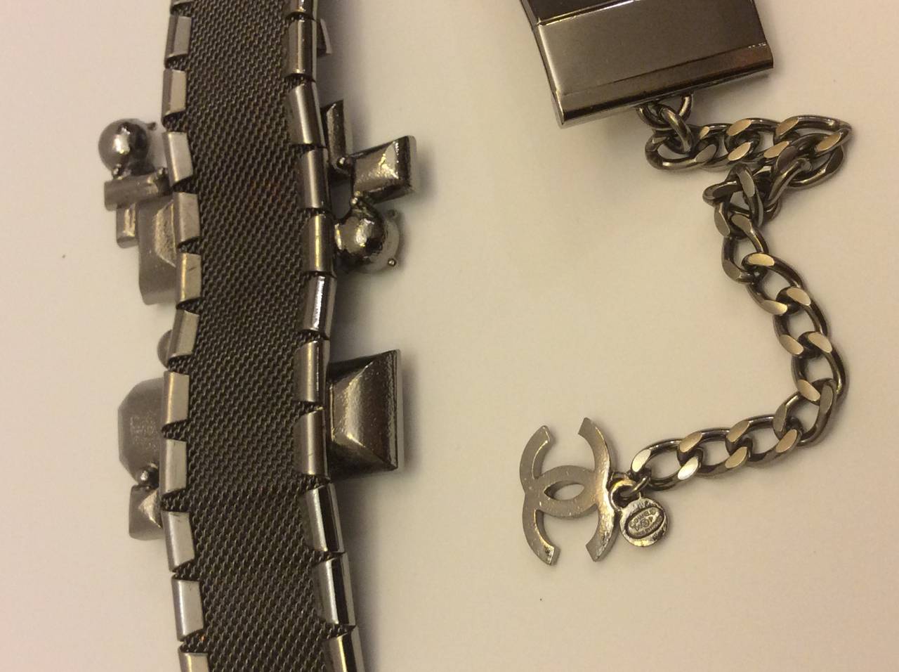2008 Chanel Sapphire & Crystal Gunmetal Chain Belt In Excellent Condition In Lake Park, FL