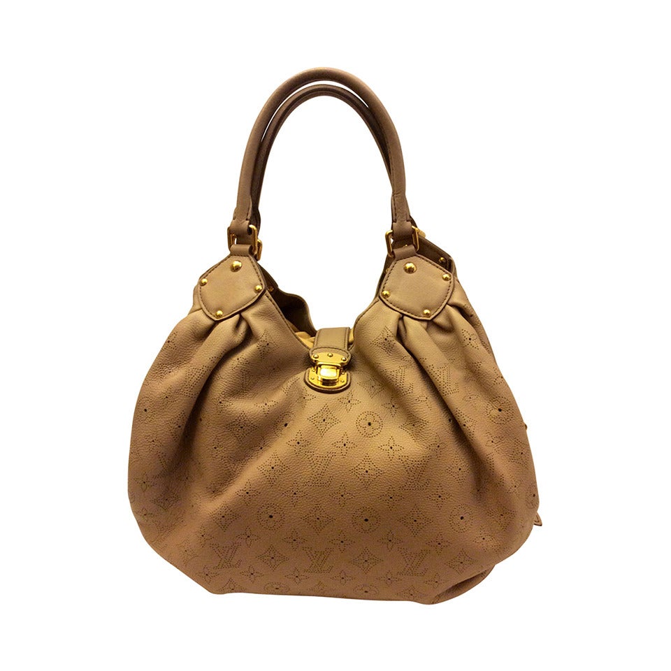 Louis Vuitton Mahina Hobo Leather Handbag
