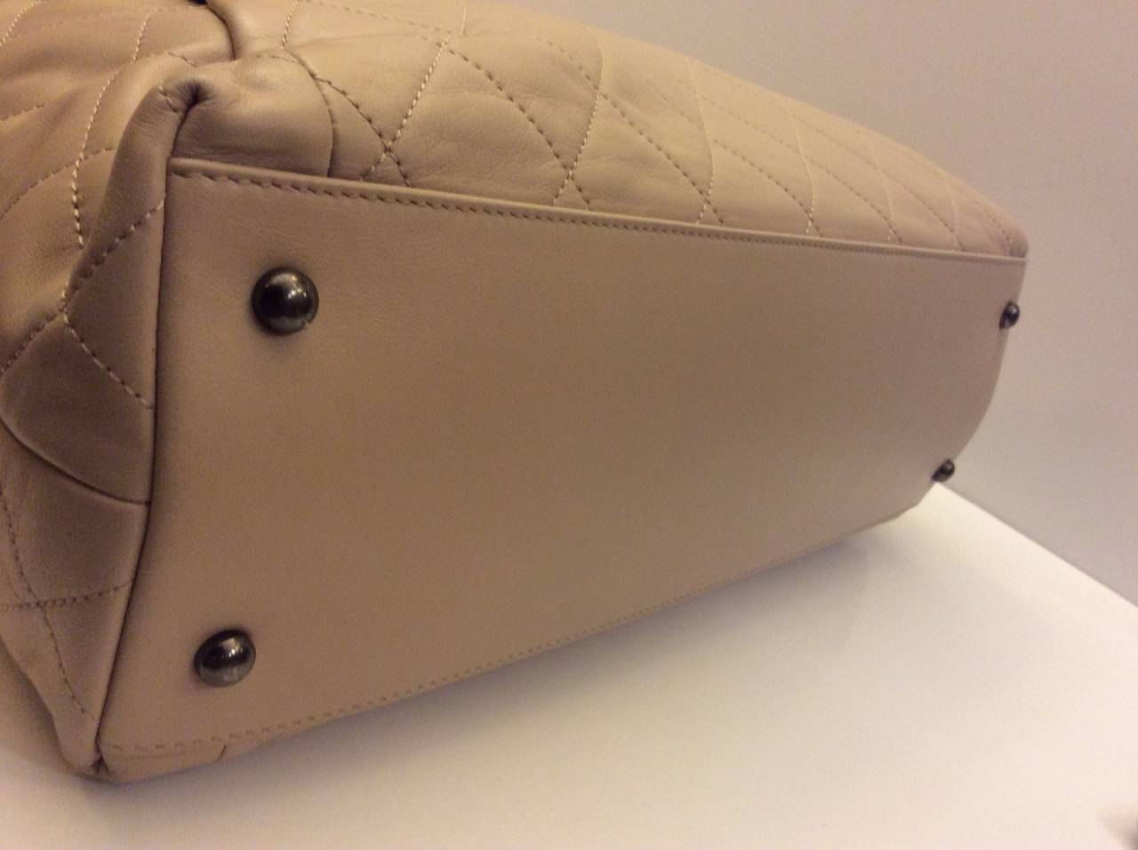 New Chanel 12A  Beige Quilted Large Zip Shopping Tote 30CM In New Condition In Lake Park, FL