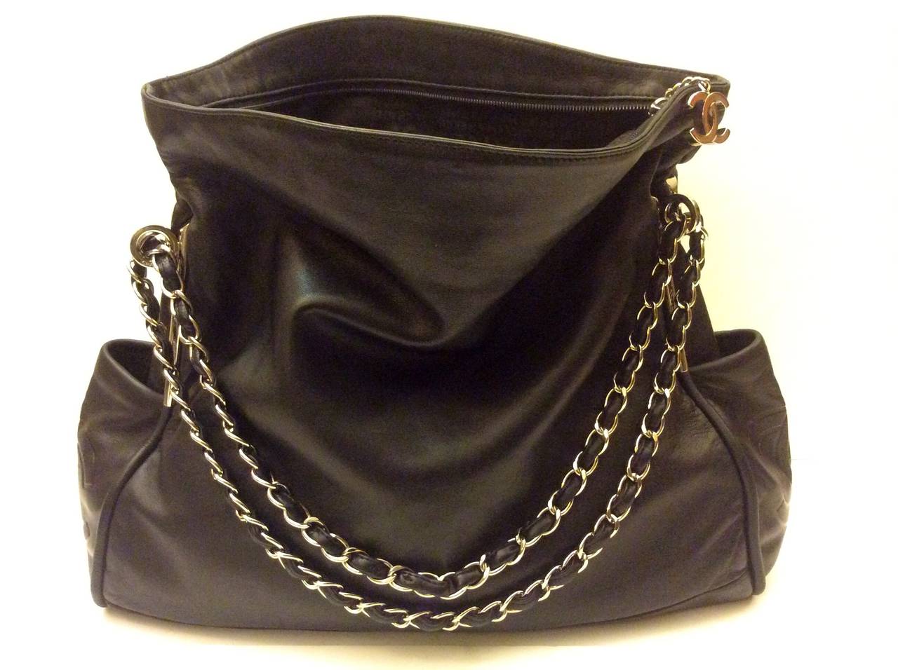 Chanel Large Black Super Soft Lambskin Hobo Handbag In Excellent Condition In Lake Park, FL