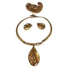Christian Lacroix 3pc Choker Necklace Cuff Bracelet Clip Earrings Gold Set