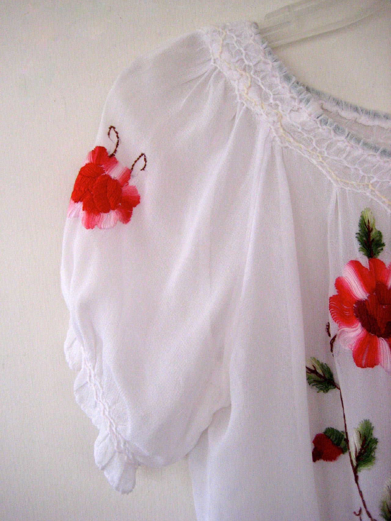 1930s Hand Embroidered Crepe Peasant Blouse In Excellent Condition For Sale In Chicago, IL