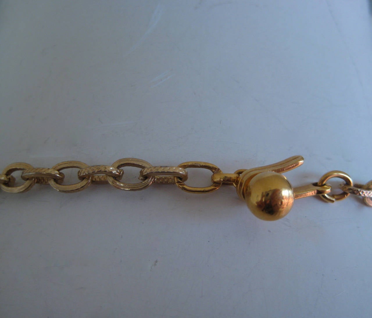 1970s Trifari Modernist Necklace In Excellent Condition For Sale In Chicago, IL