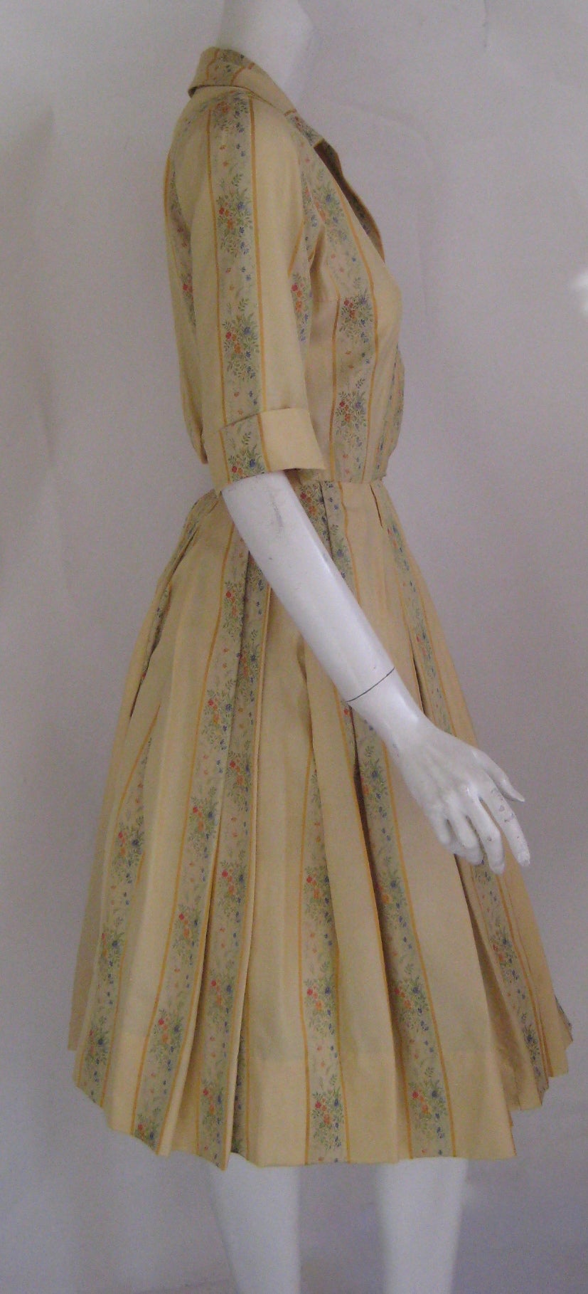 1950s Holly Hoelscher Pale Yellow Silk California Shirt Dress For Sale 1